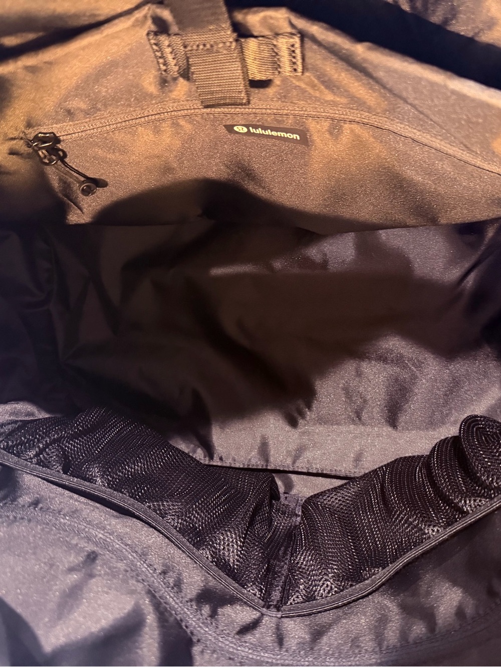 Lululemon City Essentials Travel Bundle Weekender 25L - 6 Pc Bundle - $354 Value - Picture 5 of 16